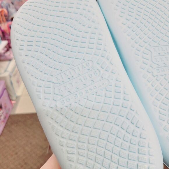 Brand New Sanrio Cinnamoroll Blue Slippers Size: US 7.5 - 8.5 - Picture 9 of 9